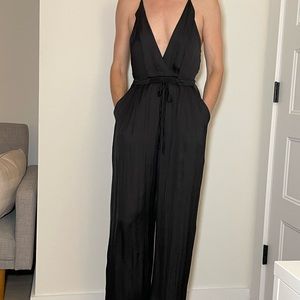 Lush wide-leg sleeveless jumpsuit